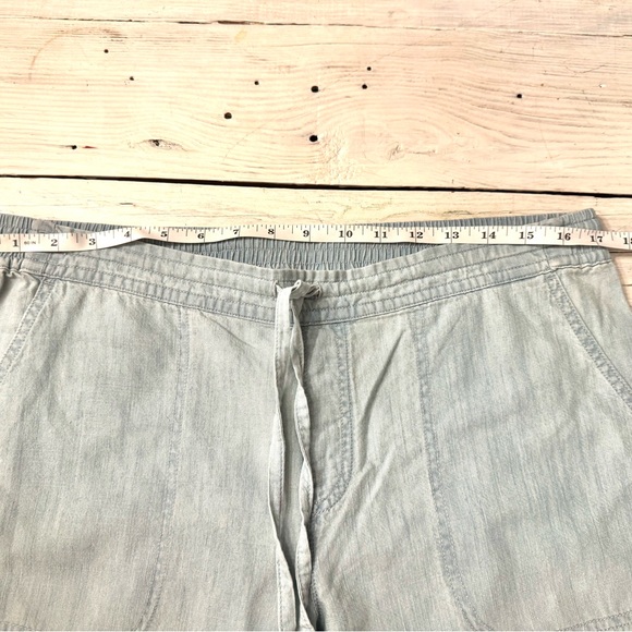 Soft Joie Kamini Chambray Pants Size Large NWT
Soft, comfortably stylish - Picture 10 of 13